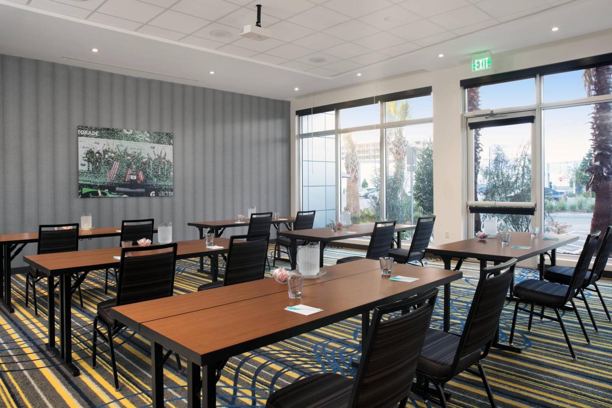 Fairfield Inn & Suites By Marriott Daytona Beach Speedway/Airport Exterior photo